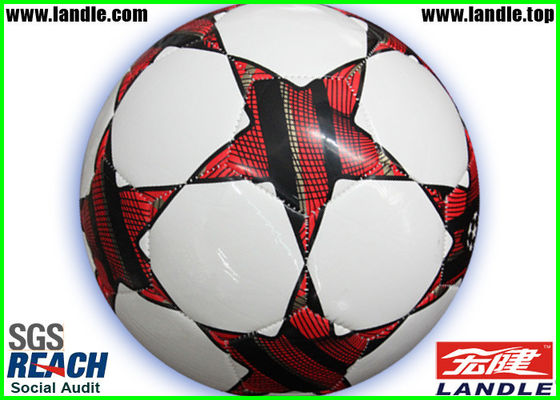 Tamaño estándar y peso de cuero sintéticos cosidos a máquina del balón de fútbol del nuevo diseño