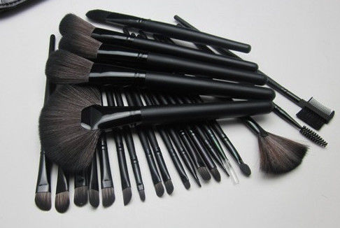 Cabra sintética cosmética de madera negra de los sistemas de cepillo 24PCS para las mujeres