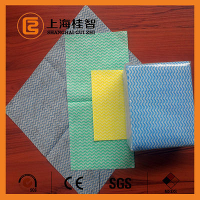 Trapos perforados del Nonwoven de Spunlace del rayón de la FUERZA del 100% con buena absorbencia del agua